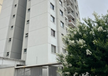 Apartamento de 2 quartos, 1 suíte, 1 vaga de garagem.