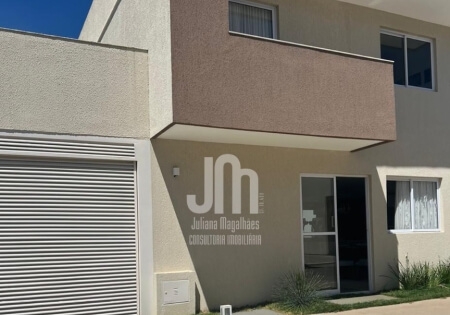 Casa em condomínio