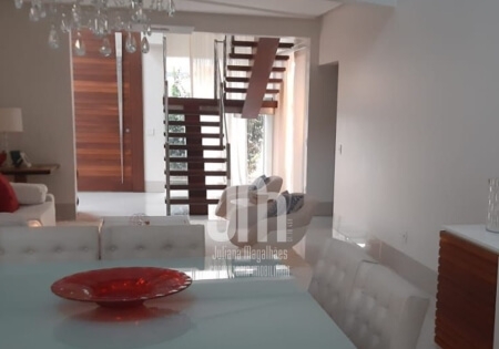 Casa em condomínio